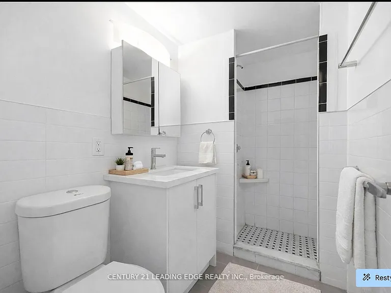 103 Avenue Rd #501 — Photo 7