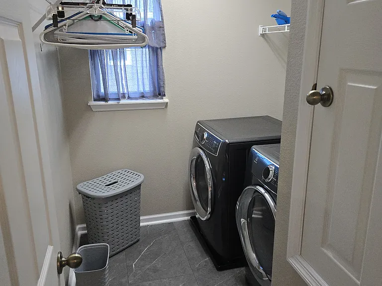 607 Mount Olympus Blvd — Photo 39