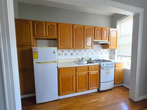 34-48 32nd St #C2 Photo 1