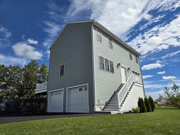 39 Kelly Ln, Lynn, MA 01904