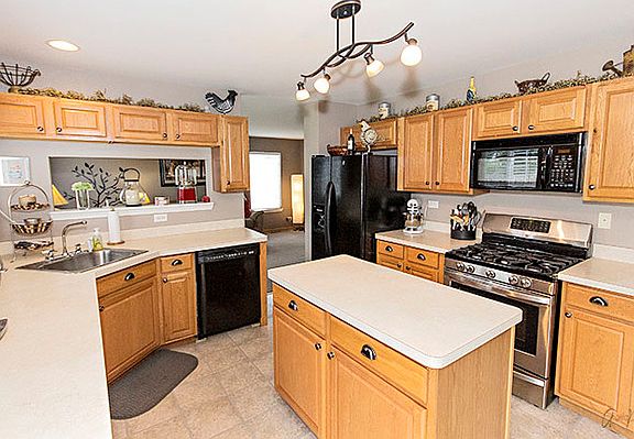 4th image of 1384 S Dalton Dr