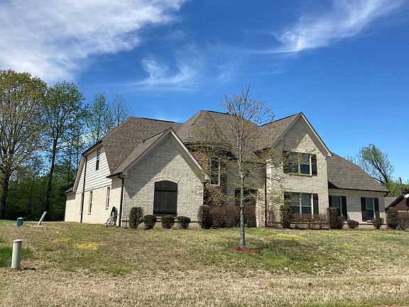 3rd image of 5131 Royston Ln