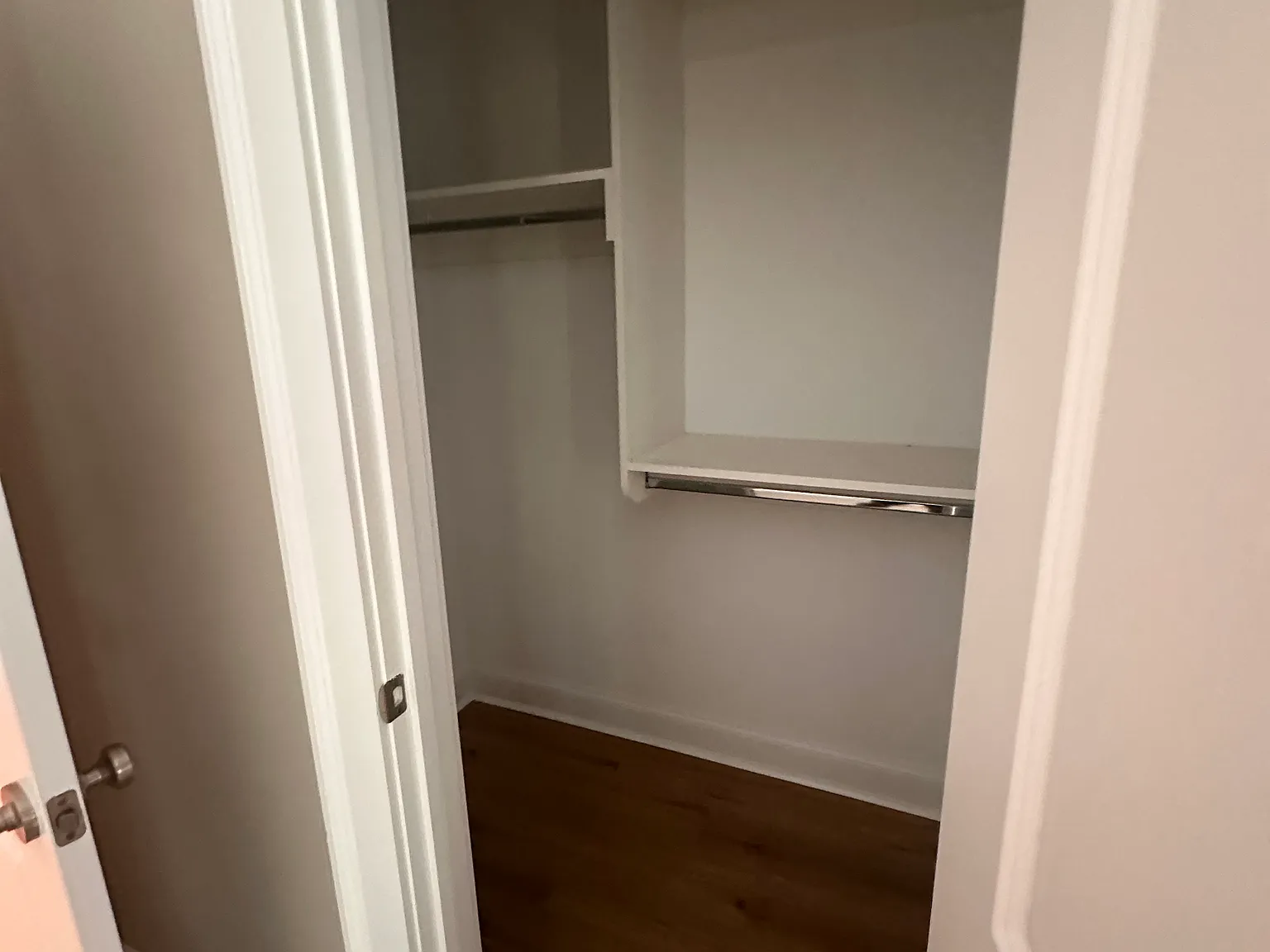 3 bed, 3.5 bath, 2089 sqft, $3,900 — Photo 4