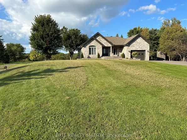 6560 County Road 17 Rd, Alfred And Plantagenet, ON K0B 1L0