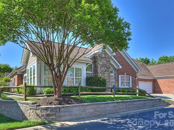2015 Woodburn Trl, Matthews, NC 28105
