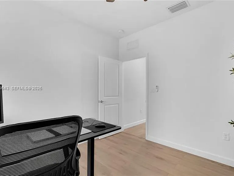 2444 SE 24th Ave #2444 — Photo 17