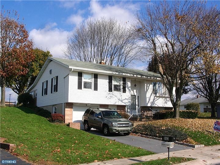 1st image of 553 W Washington St