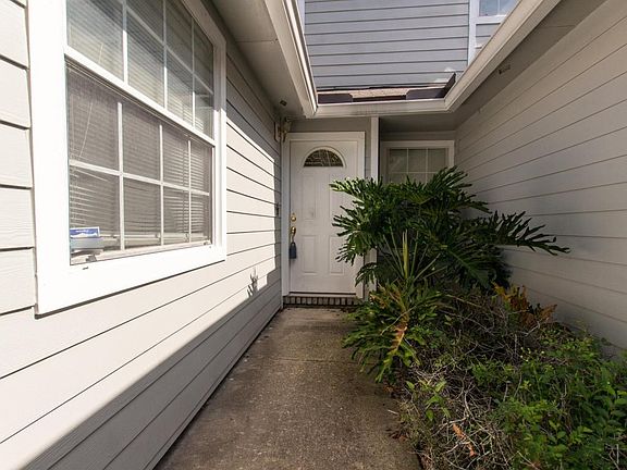 4th image of 3029 Paddle Creek Dr