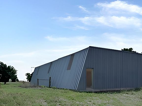2nd image of 18032 Road I