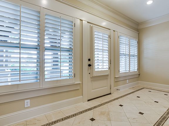 4th image of 5309 Lochwood Cir