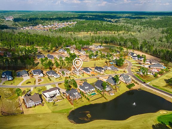 3rd image of 356 Commonwealth Way