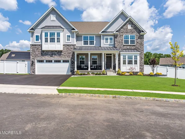 5 Patriot Street, Farmingdale, NJ 07727