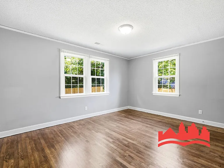1698 Edward Ave — Photo 16