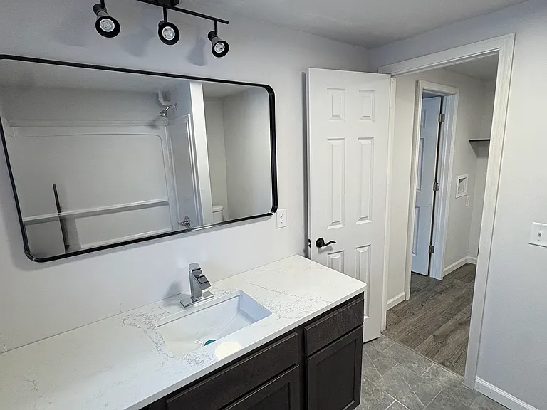 2713 Jefferson Ct — Photo 13