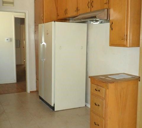 5th image of 1573 Claremont Pl
