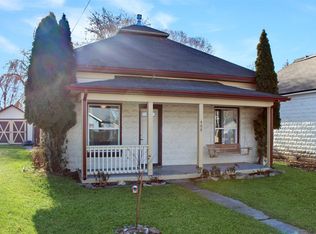 409 E 3rd St, Stevensville, MT 59870