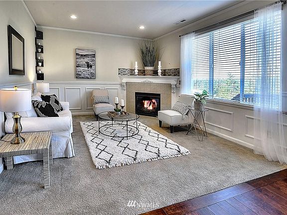 5th image of 15224 79th Ave E