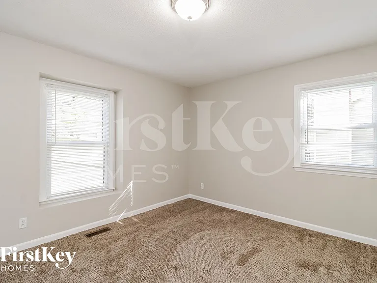 4923 Shady Pine Dr — Photo 11