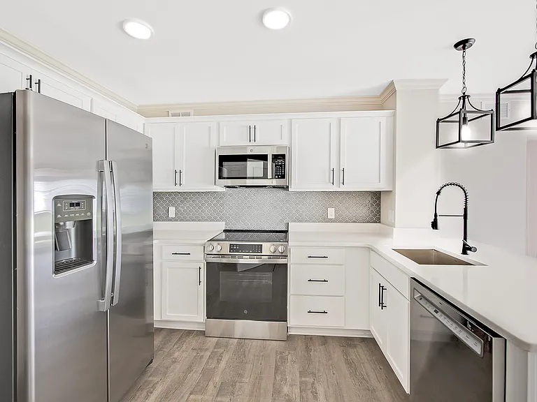 Village Green Apartment Homes — Photo 55