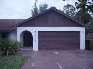 4589 NW 6th Ct, Delray Beach, FL 33445