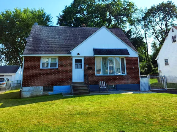 524 Burgess St, Philadelphia, PA 19116