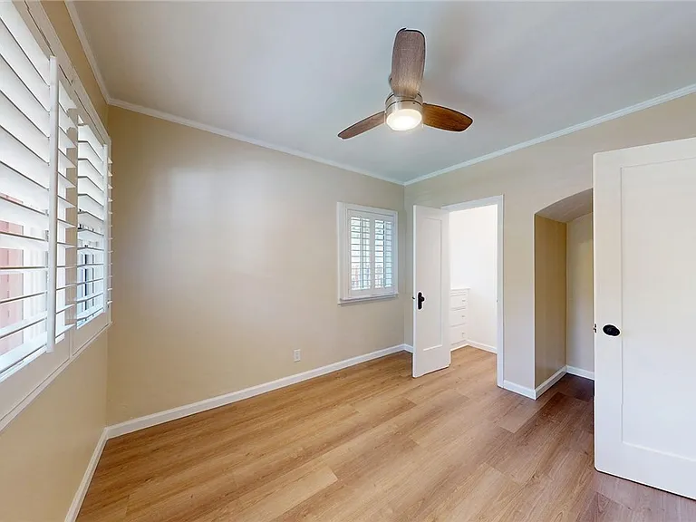 135 N Naomi St — Photo 28