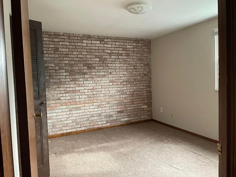 1685 Broadhead Rd #7 — Photo 7