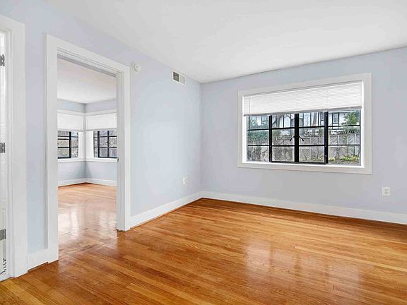 2911 Newark Ave NW #32-1_03152023