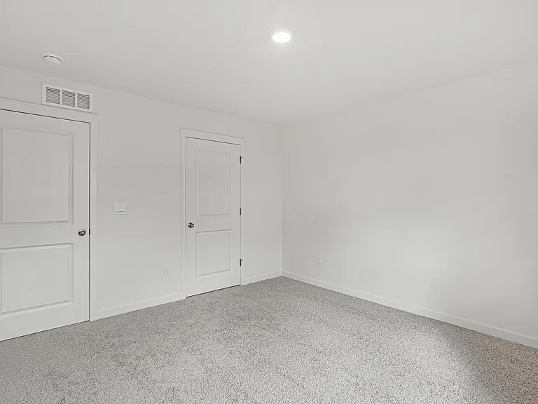 8374 E 132nd Pl — Photo 33