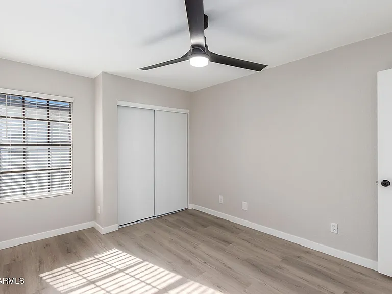 8888 N 47th Ave #212 — Photo 12