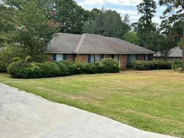 142 Beechwood Dr, Hattiesburg, MS 39402