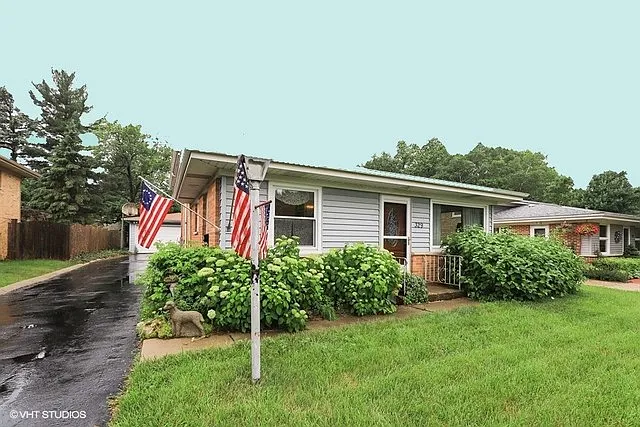 329 Kenloch Ave photo 1