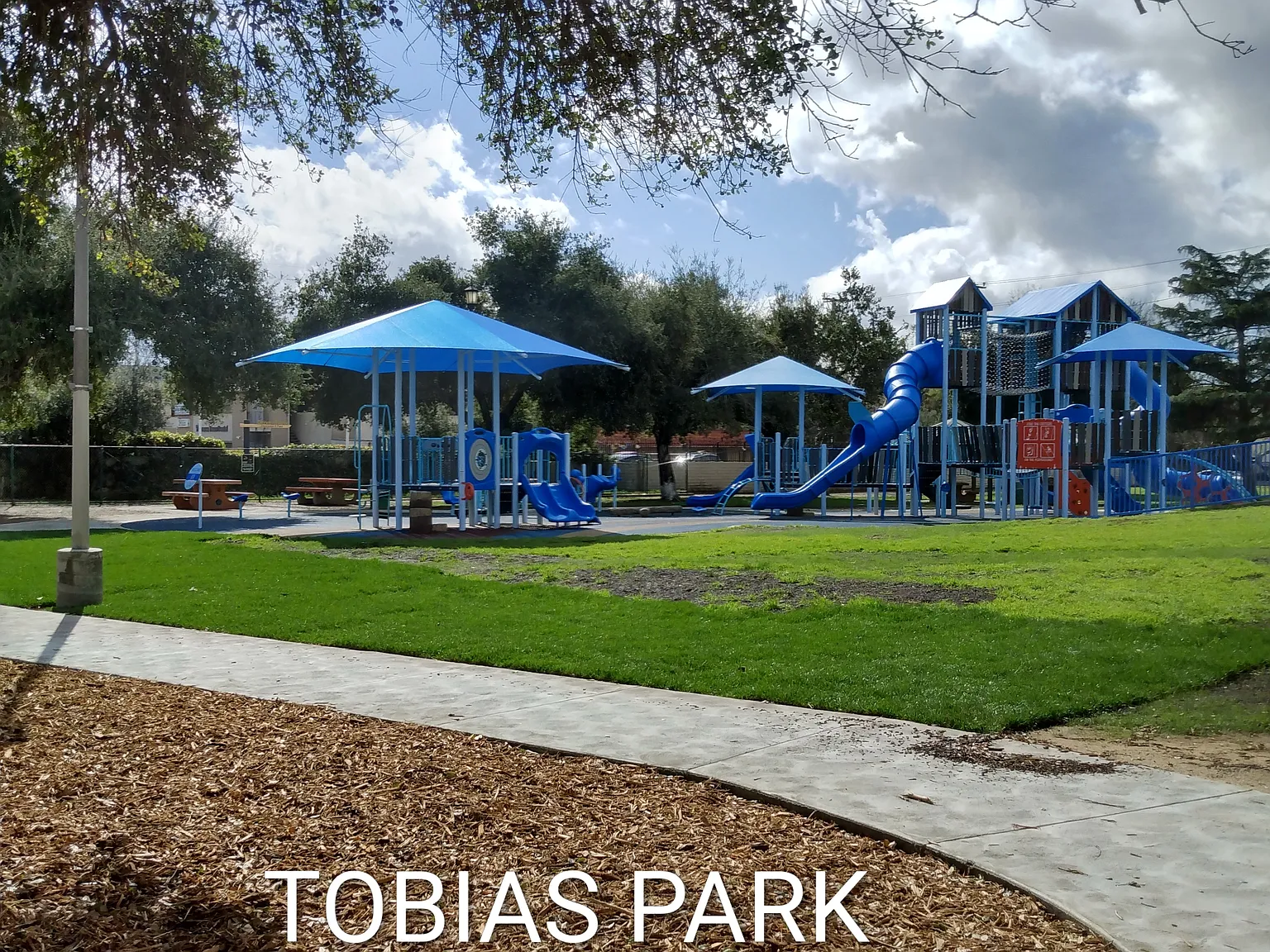 Village Glen Apartments — Photo 4