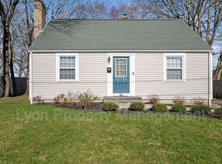 80 Nichols Rd, North Kingstown, RI 02852