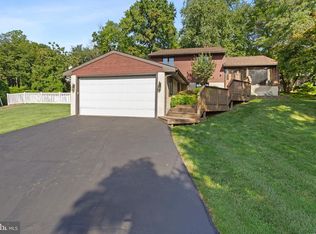 307 Lenni Rd, Glen Riddle, PA 19063