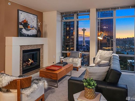 3rd image of 819 Virginia St Unit 2902