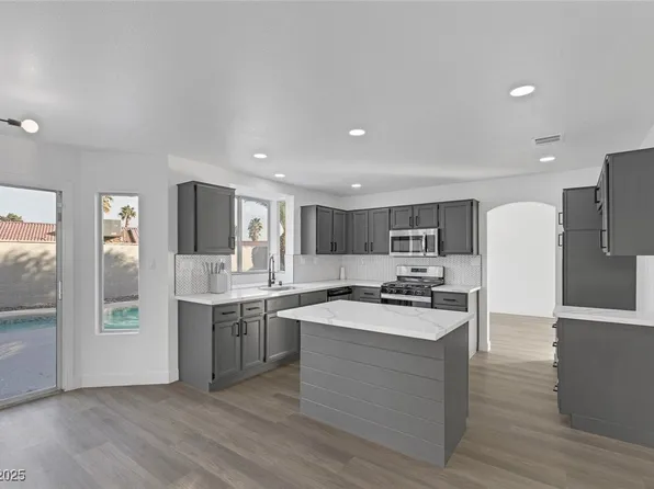 4240 Laurel Hill Dr, North Las Vegas, NV 89032