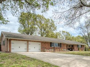 1418 SE Greystone Ave, Bartlesville, OK 74006