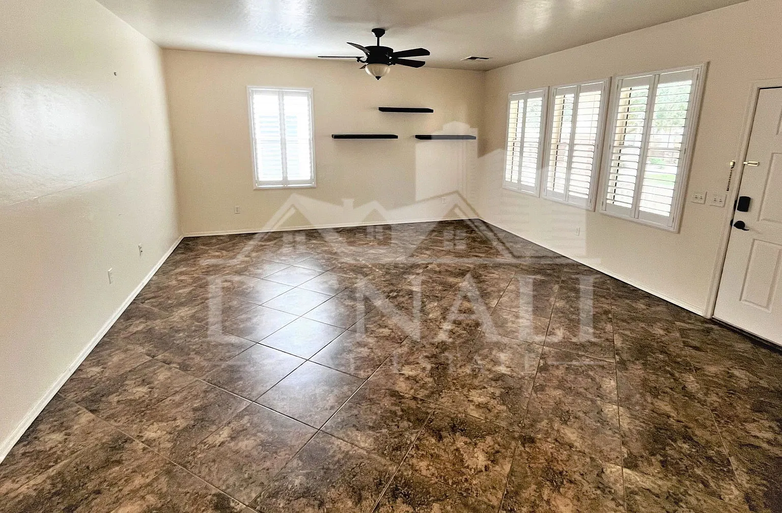 3 bed, 2.0 bath, 1510 sqft, $2,195 — Photo 3