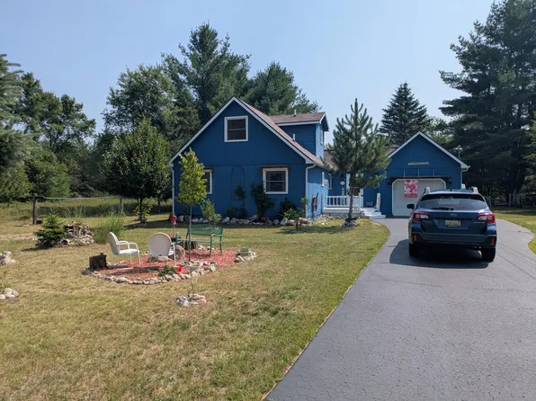 113 Whispering Pines Ct, Roscommon, MI 48653