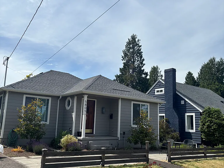5805 NE 35th Pl — Photo 1