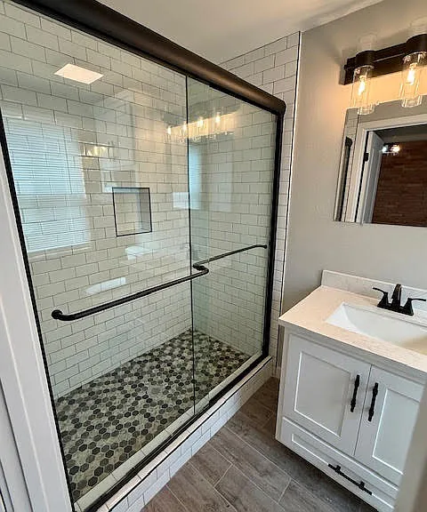 1907 Charles Circle Street - 3 — Photo 10