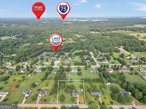 4th image of 1130 Larkspur Dr