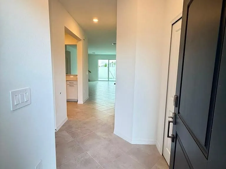 44292 Caraton Ter — Photo 3