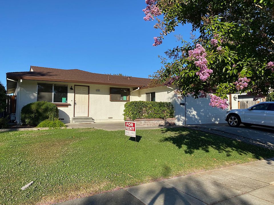 1st image of 3532 Mariposa Ct