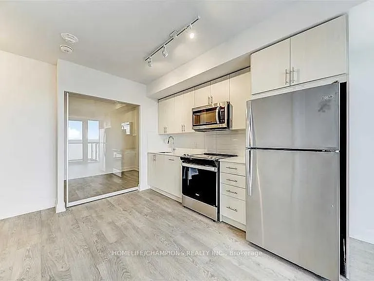 2550 Simcoe St N #2208 — Photo 11