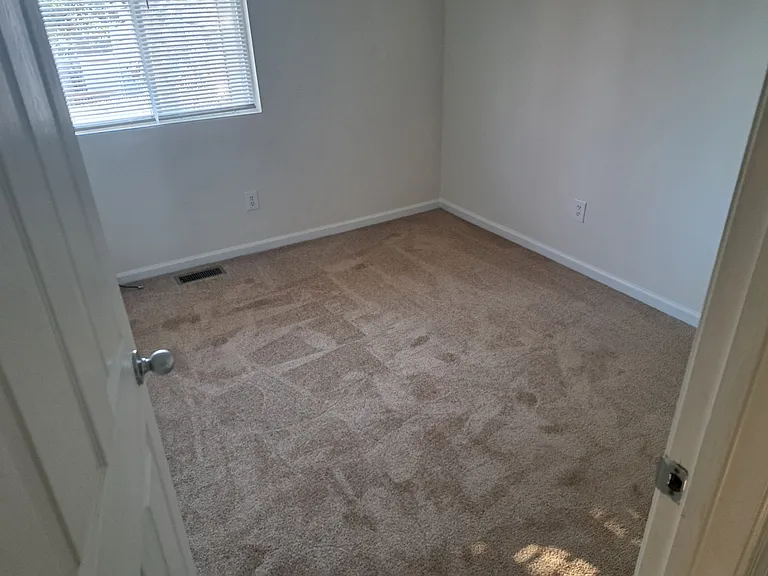 5685 Campus Dr — Photo 8