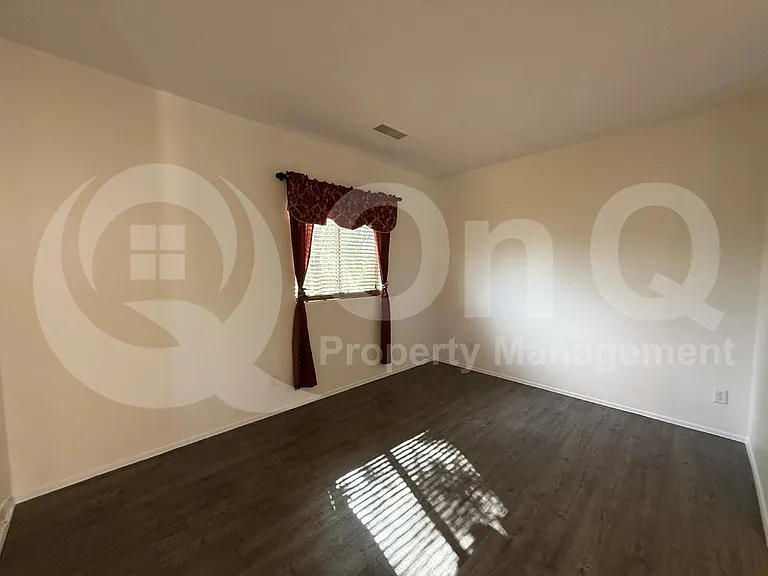 1104 E Gail Dr — Photo 18