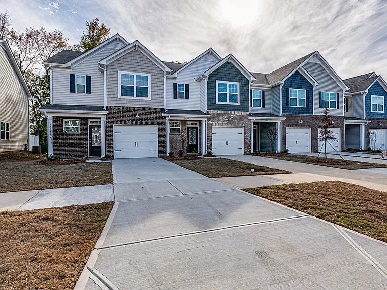 13045 Cottage Crest Ln — Photo 1