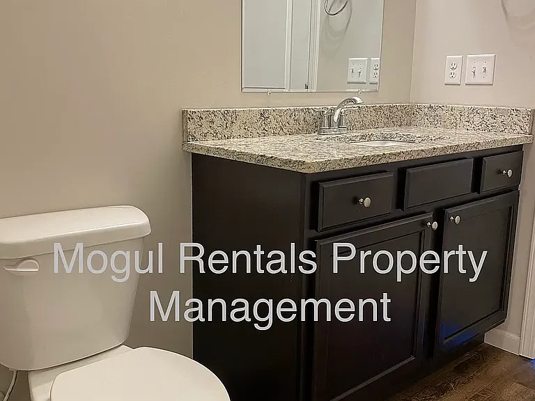 6916 N Hydraulic Ave #1 — Photo 7